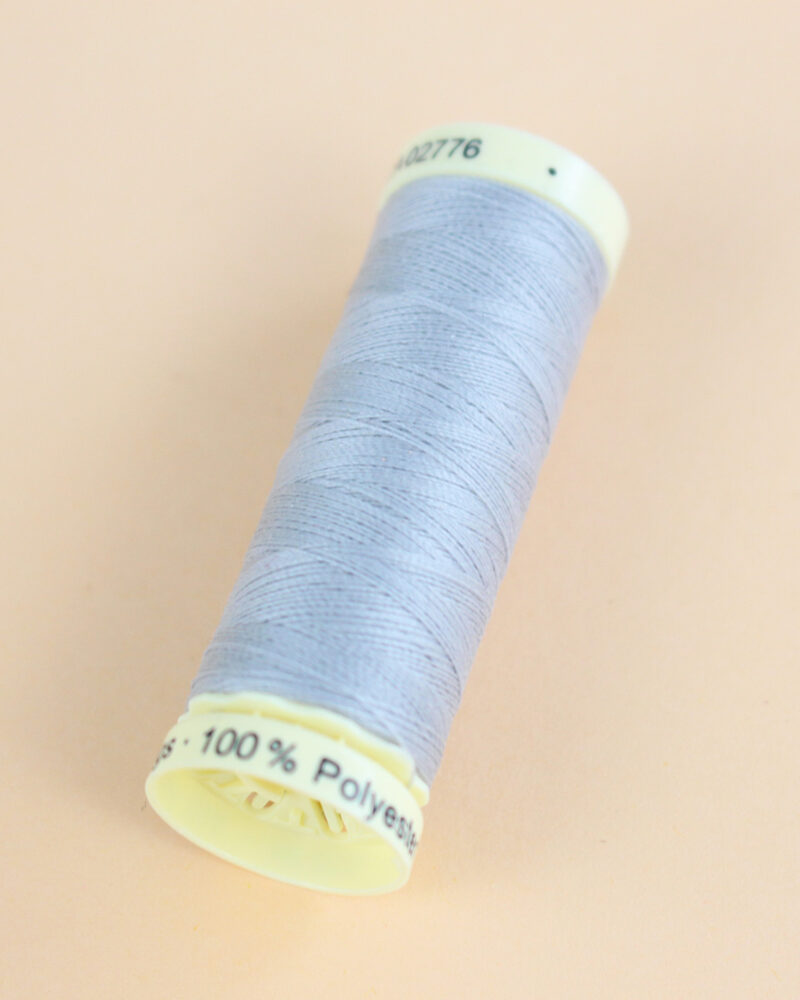Fil gris Gutermann 38