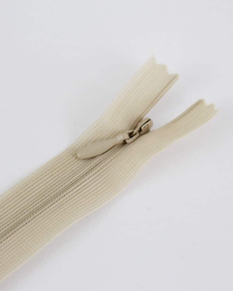 Zip invisible sable