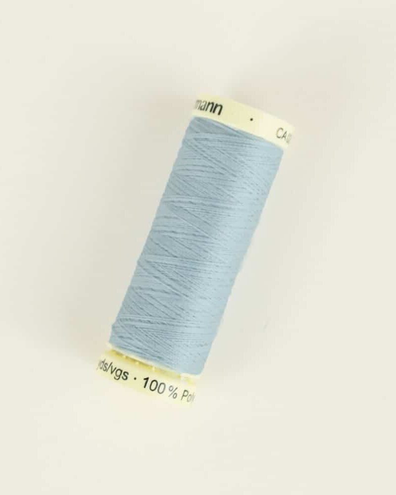 Fil Gutermann bleu clair 75