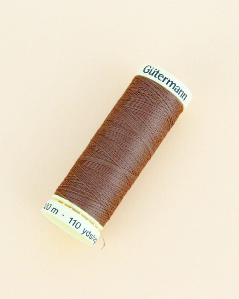 Fil Gutermann marron 450