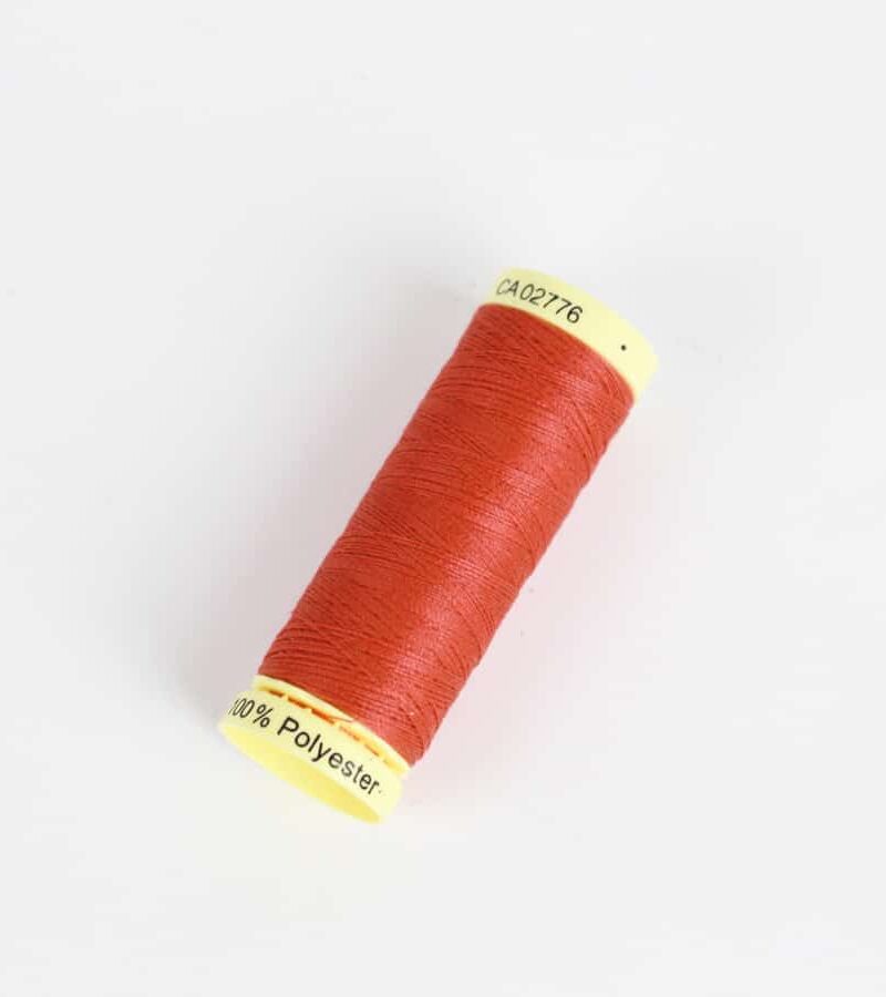 Fil Gütermann rouge 589