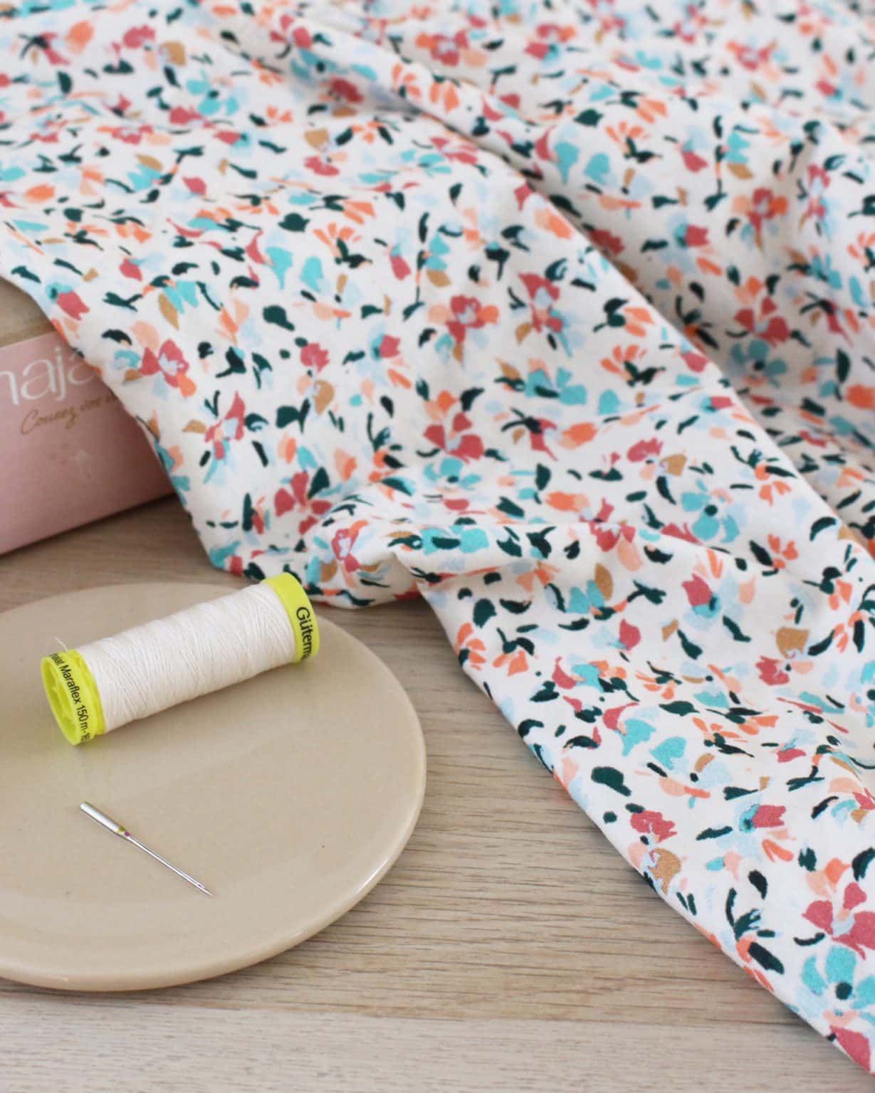 Box couture robe t-shirt Tiana