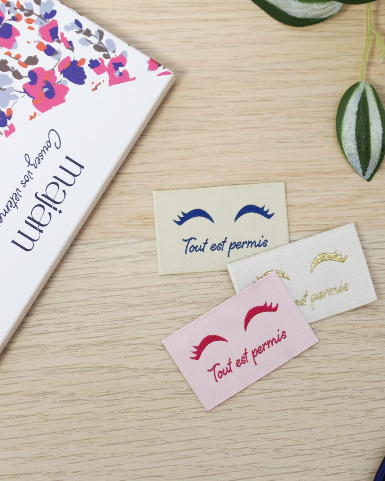 Etiquettes à coudre - Tout est permis