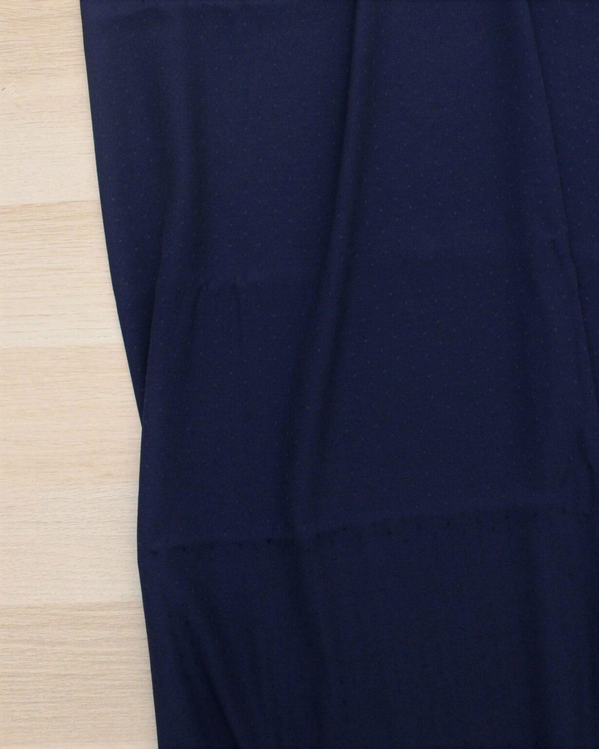 Crêpe de viscose plumetis - bleu marine