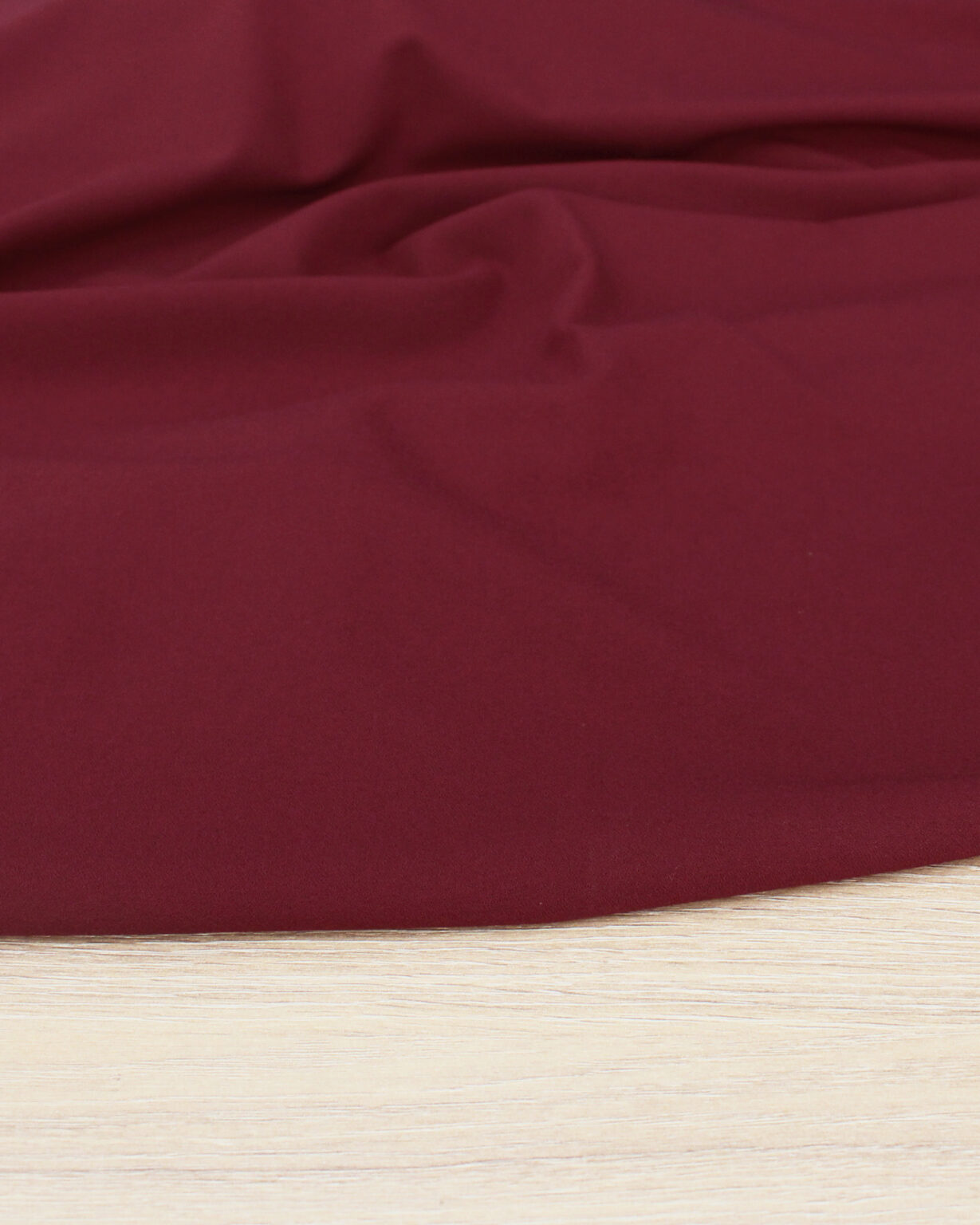 Crêpe poly-viscose - bordeaux