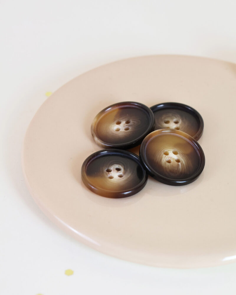 boutons-Ecailles-25-mm-marron