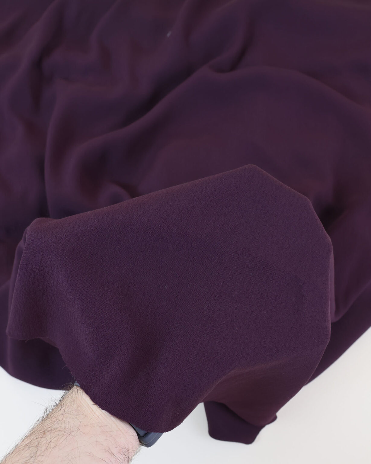 Tissu-crepe-viscose-aubergine-2