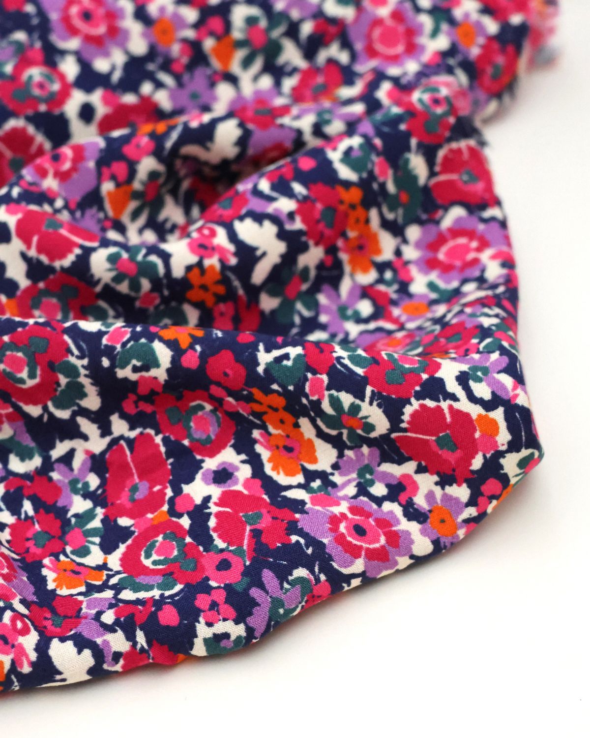 Viscose-Viva-Magenta (2)