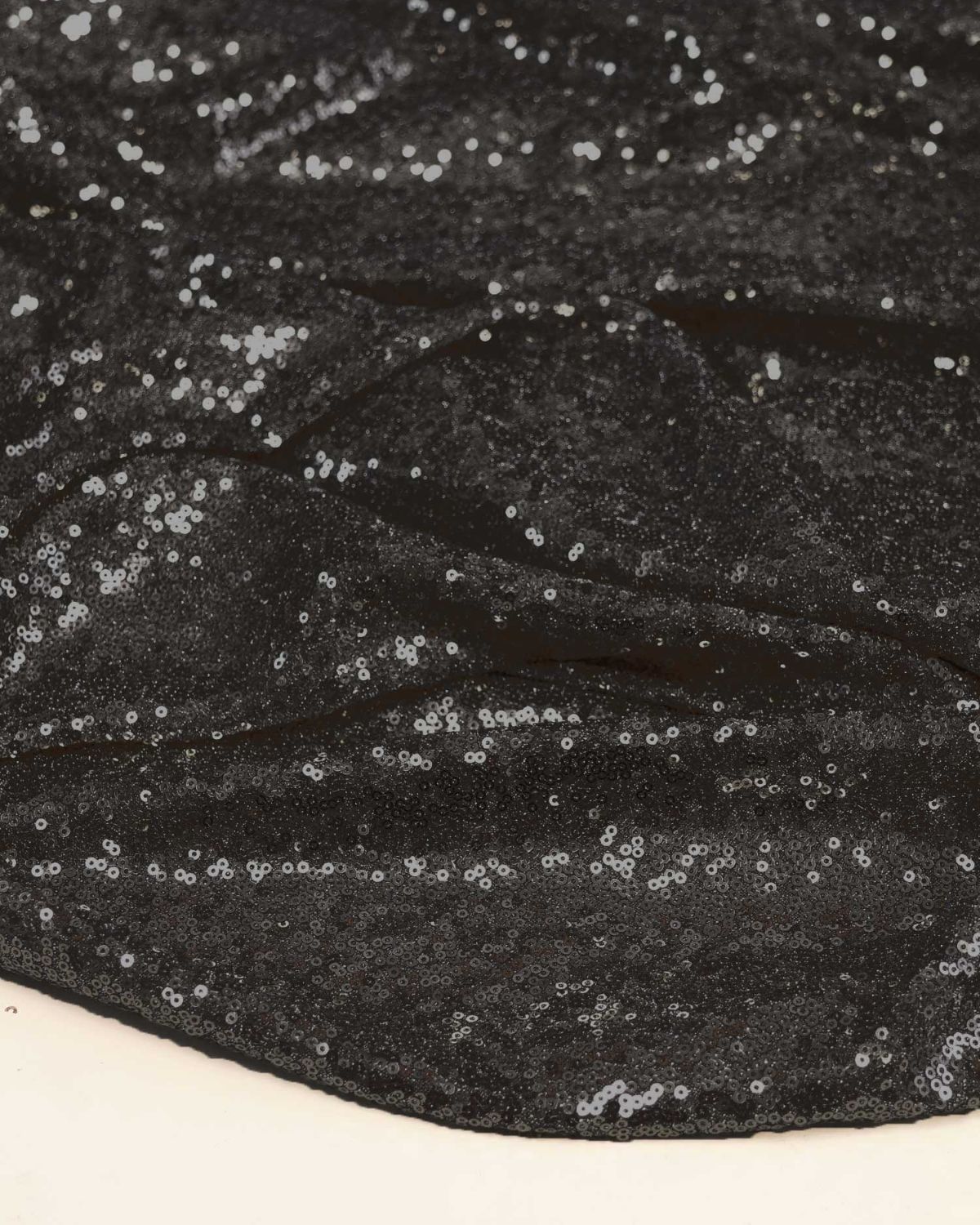 Petits-sequins-noir
