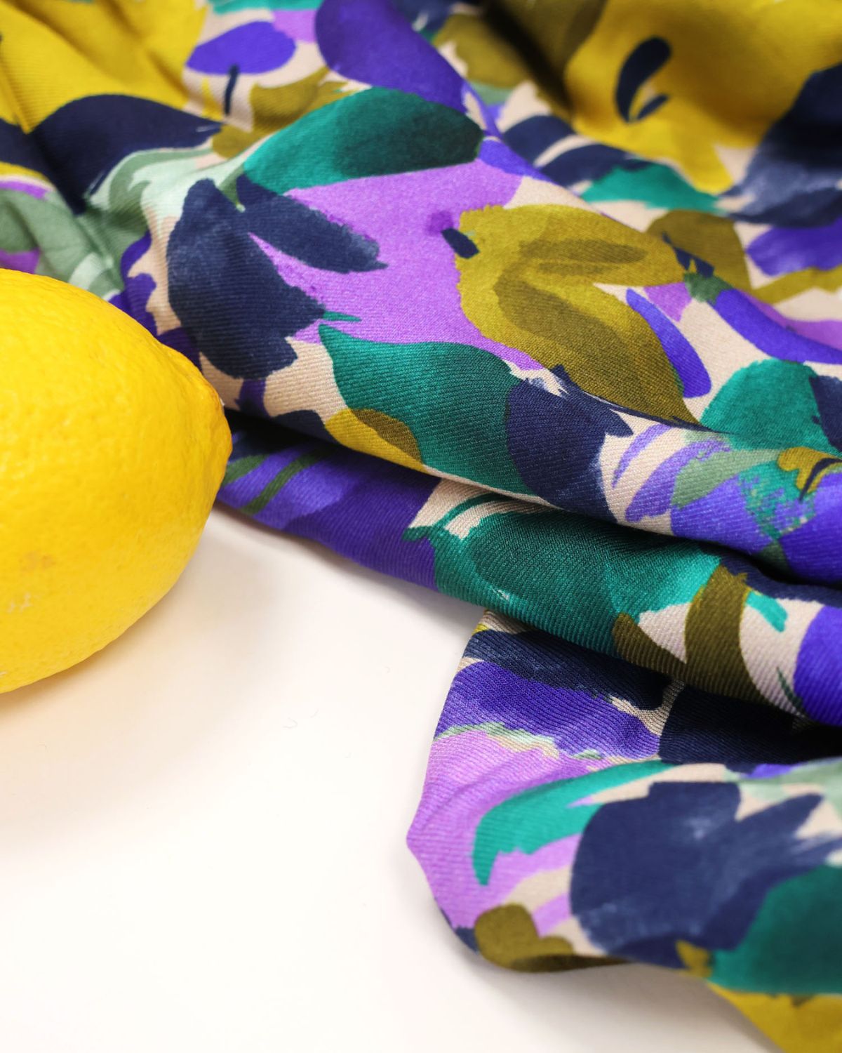 Viscose-twill-Lemon-2