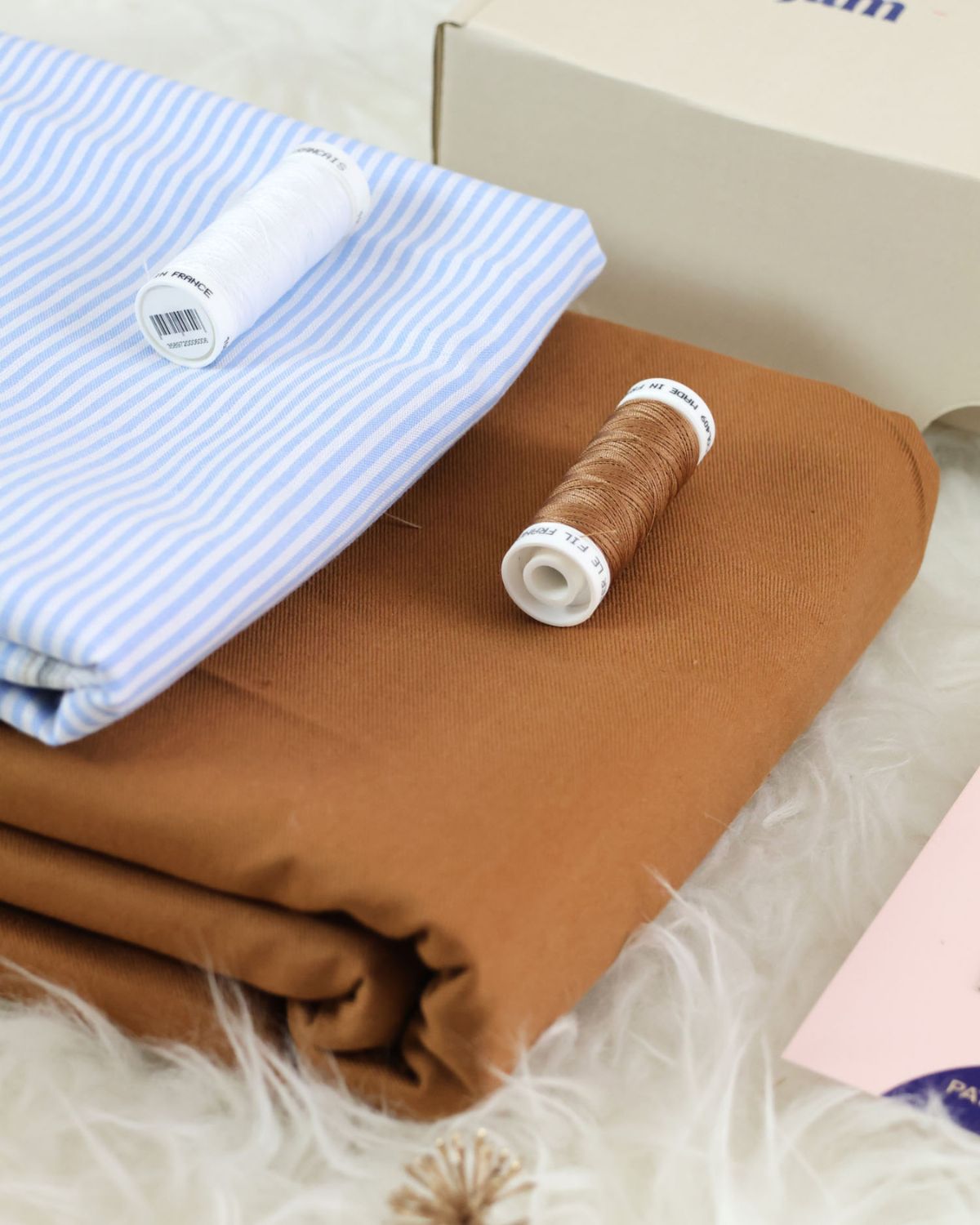 Coffret-Noël-Les-essentiels-tissu