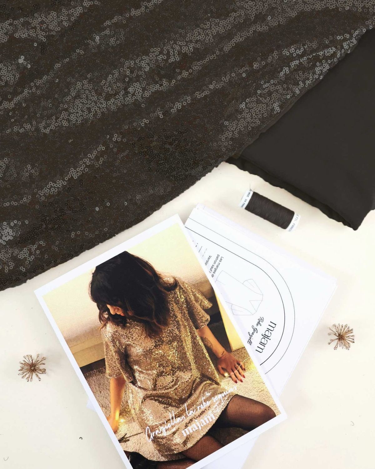 Contenu-kit-Graziella-sequins-noir