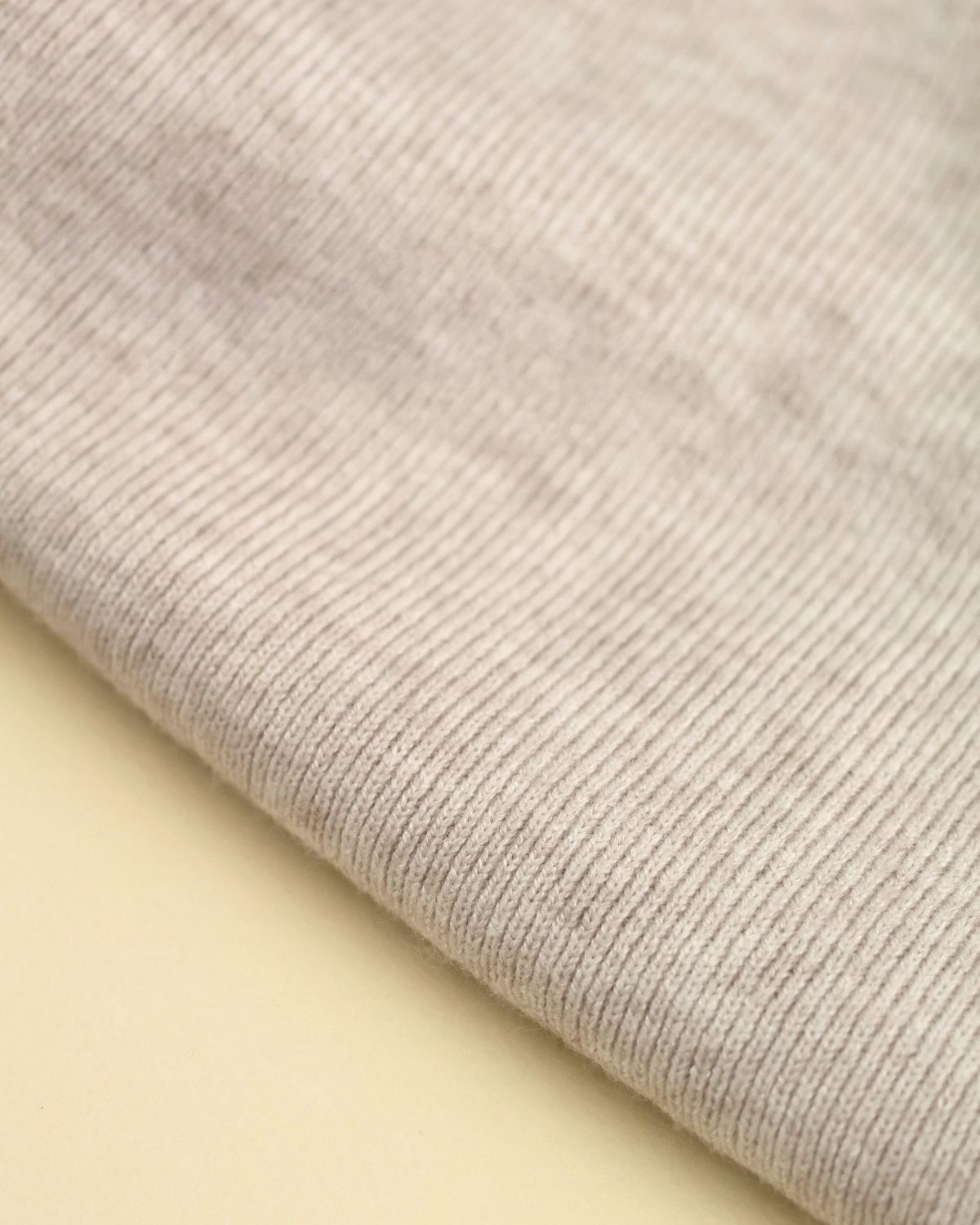 Maille-pull-beige-chiné-zoom