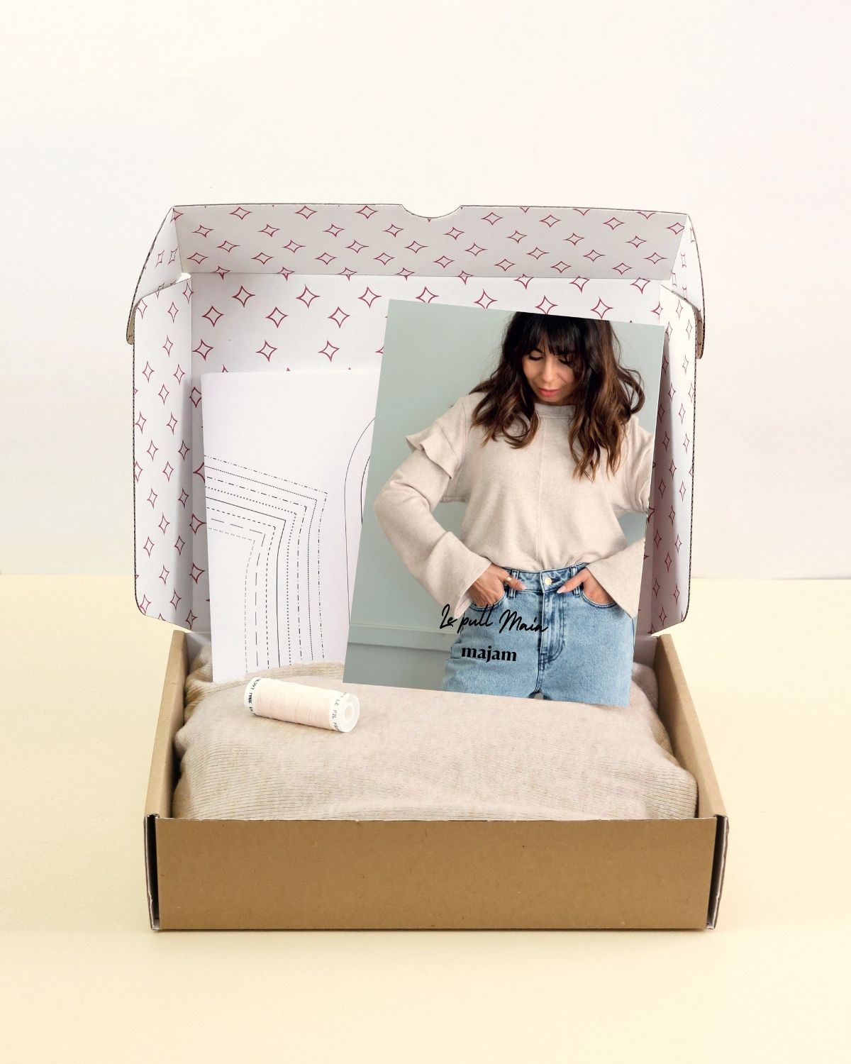 Pull-Maia-beige-box