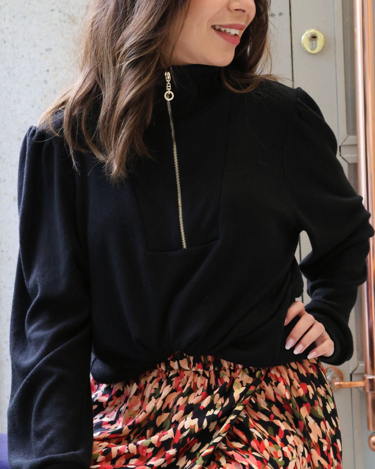 Toretto-pull-maille-noir-zoom