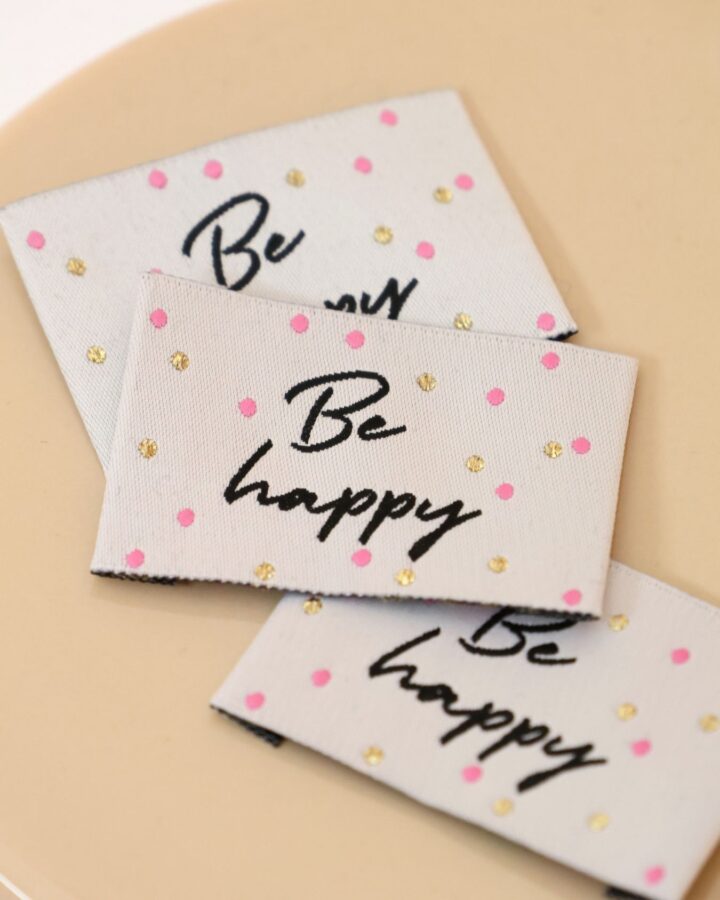 Etiketten-Be-Happy-L3-Zoom