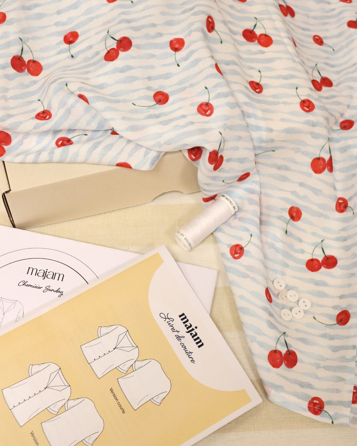 Chemisier-Sunday-Capri-contenu