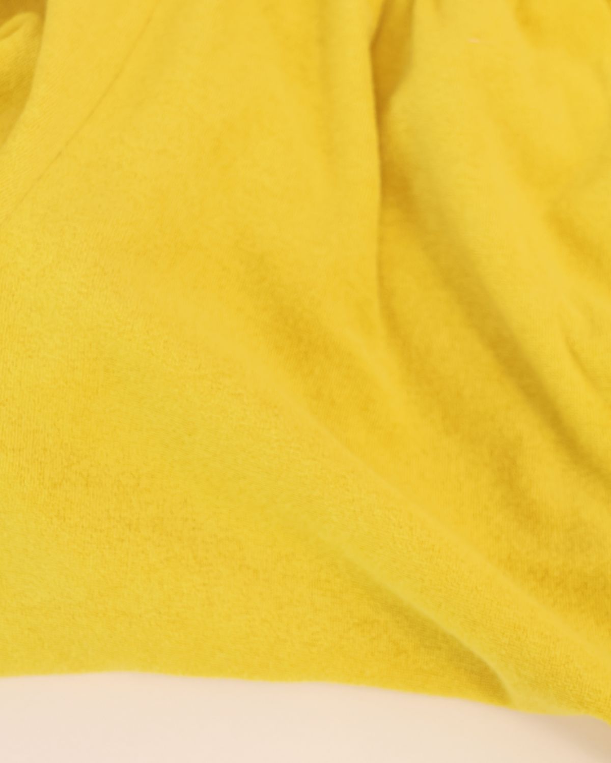 Tissu-éponge-jaune