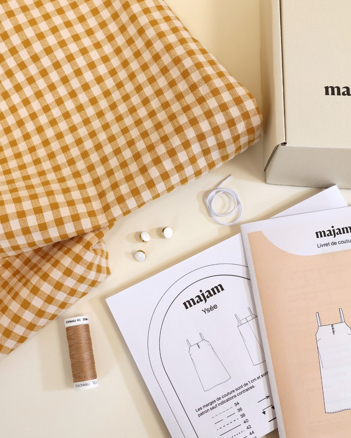 Kit-robe-Ysée-vichy-miel-contenu