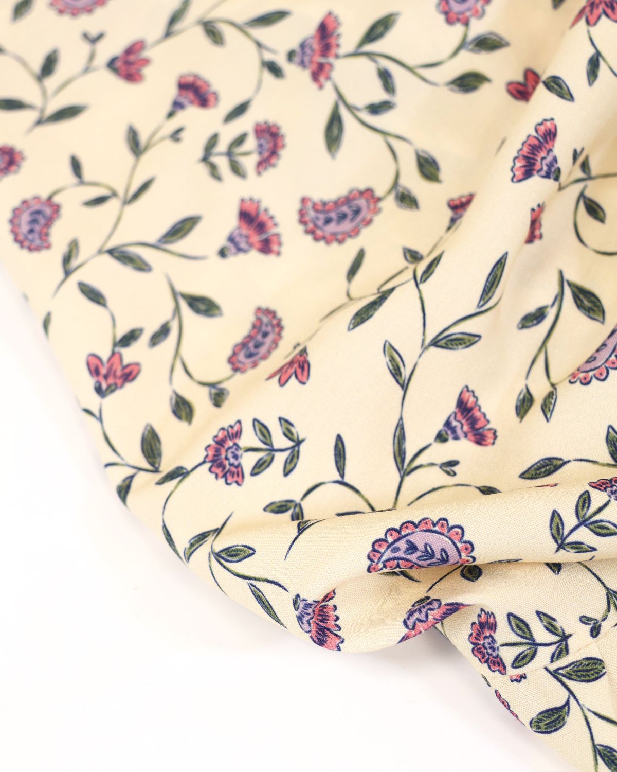 Viscose-Sofia-zoom