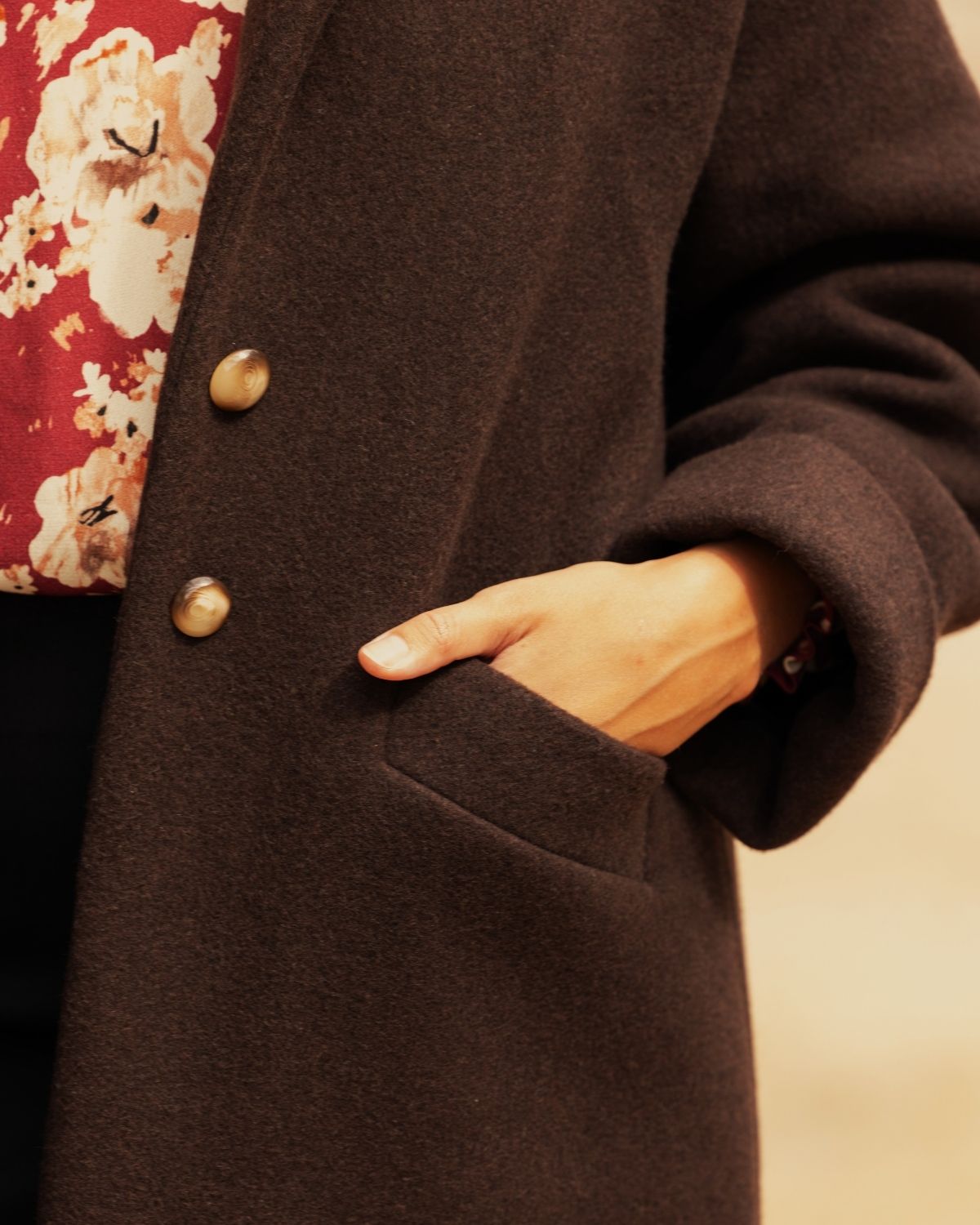 Manteau-Avalon-chocolat-zoom-poches